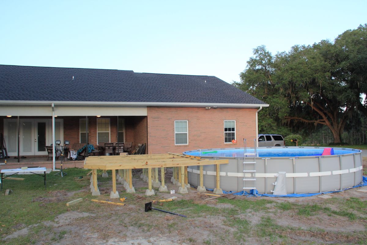 gallons in 22 x 52 pool